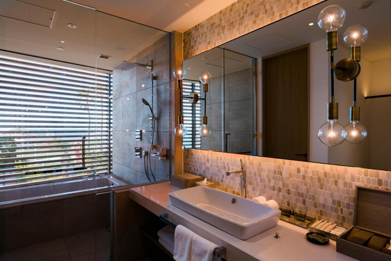 Malibu Hotel Zushi Buitenkant foto