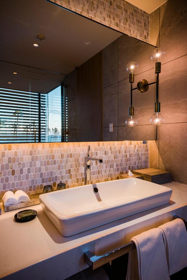 Malibu Hotel Zushi Buitenkant foto